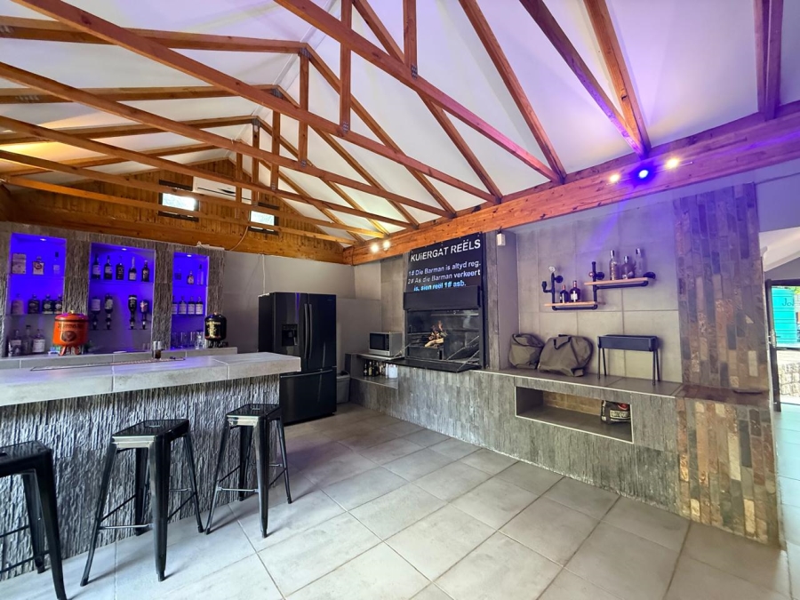 5 Bedroom Property for Sale in Protea Park North West